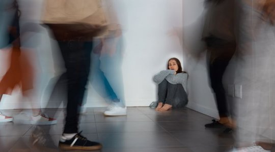 Cómo superar el miedo y la inseguridad en situaciones sociales