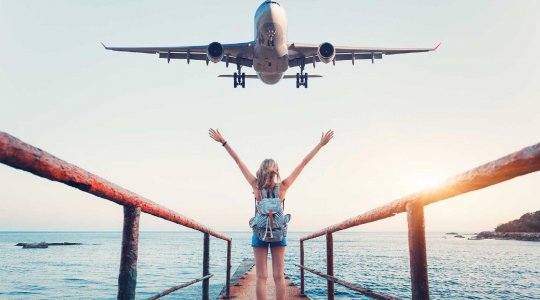 VIAJAR NO DA LA FELICIDAD